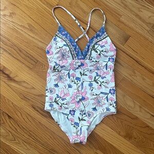 Vineyard Vines New One Piece